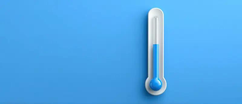 昨夜的气温最冷了。起床上小号3次，才反应过来是冷的缘故。刚开始还怀疑是白天喝水或