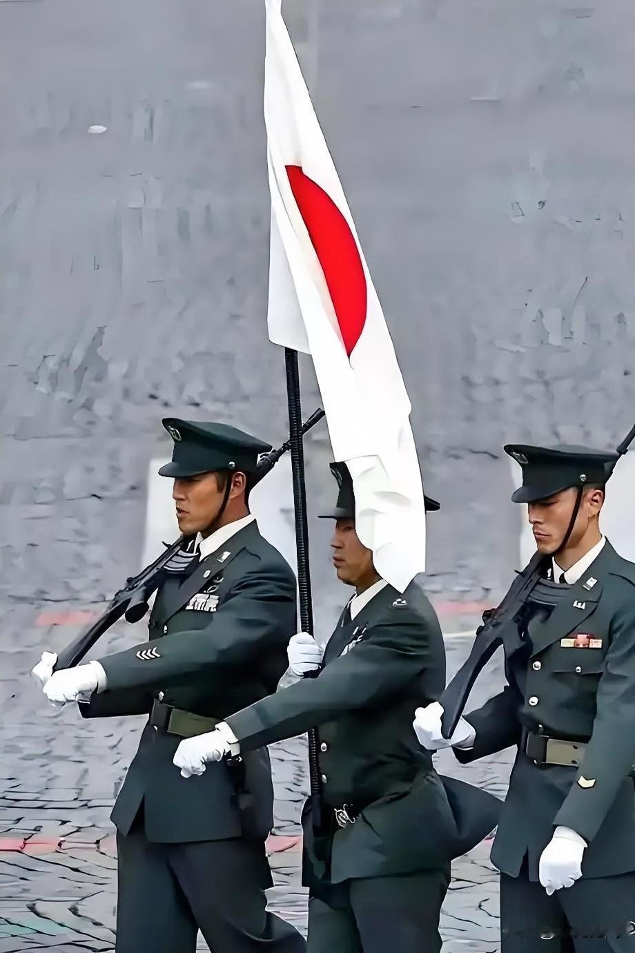 日本悄咪咪搞大动作，专家直呼“不对劲”！

最近日本在军事上搞了不少小动作，连央