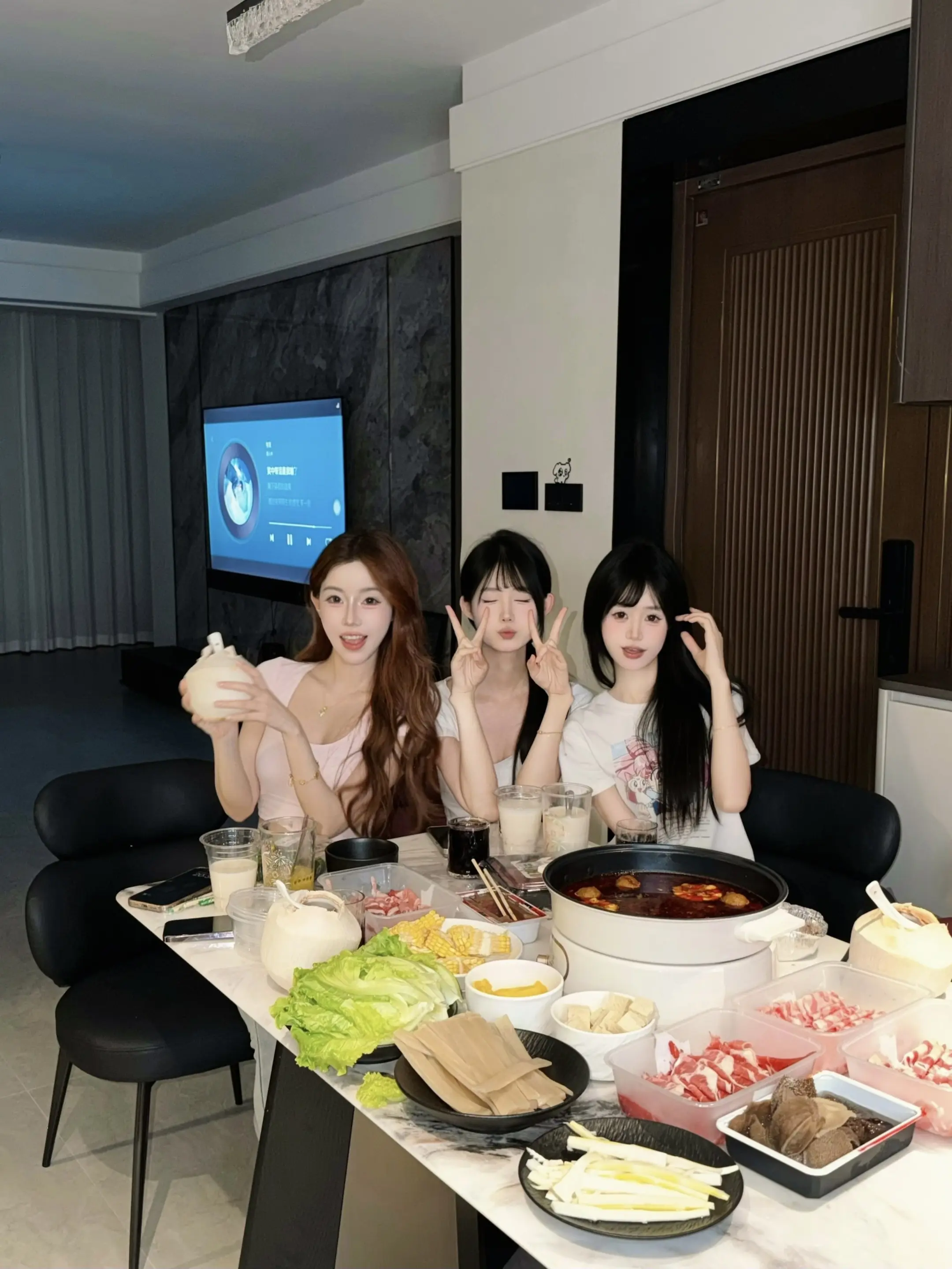 谁能拒绝姐妹局啊！👭🍲