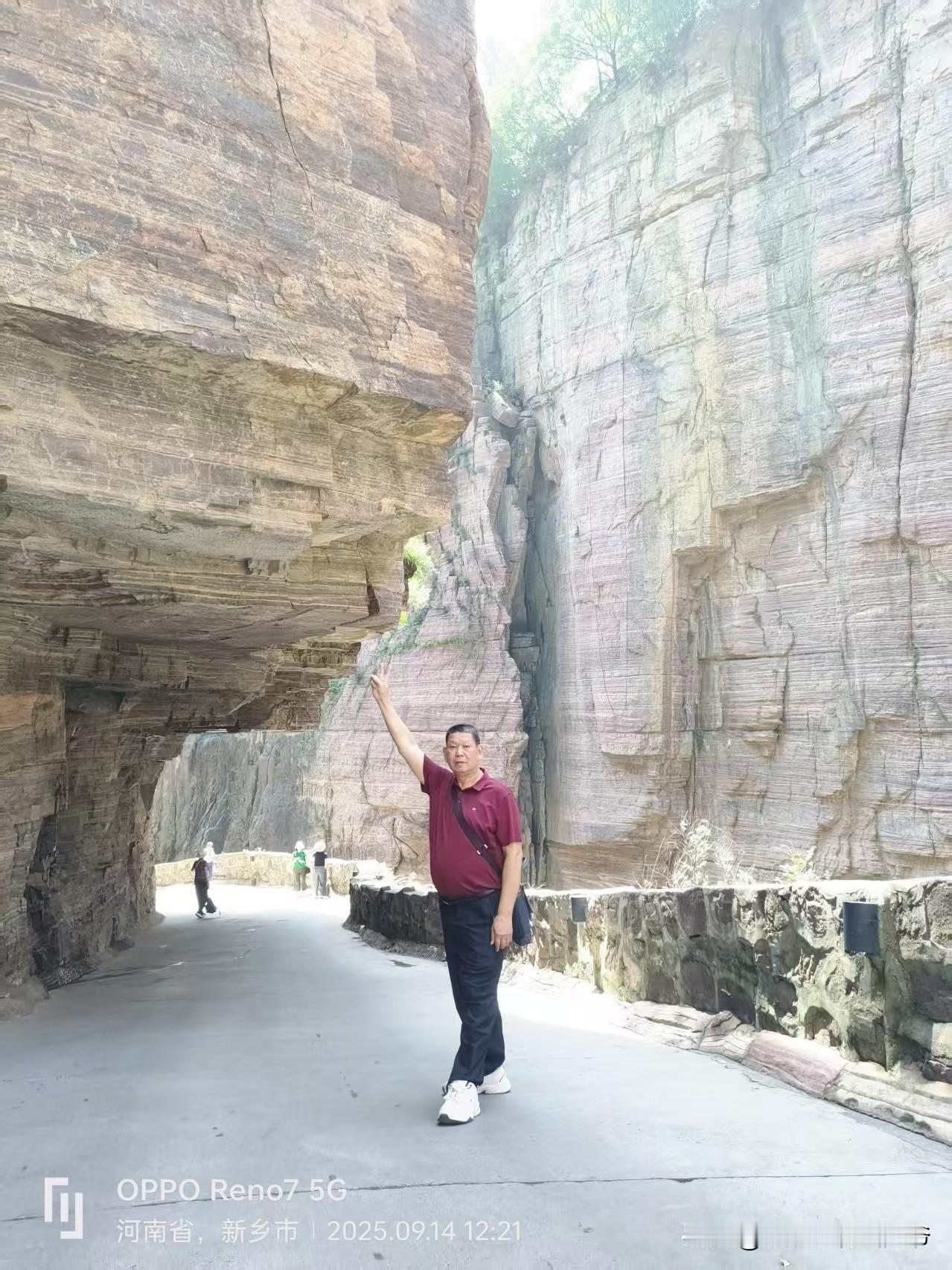 然而就在我们行程去少林寺的这天，天公不作美。近在咫尺的少林寺，突然一场大暴雨来袭