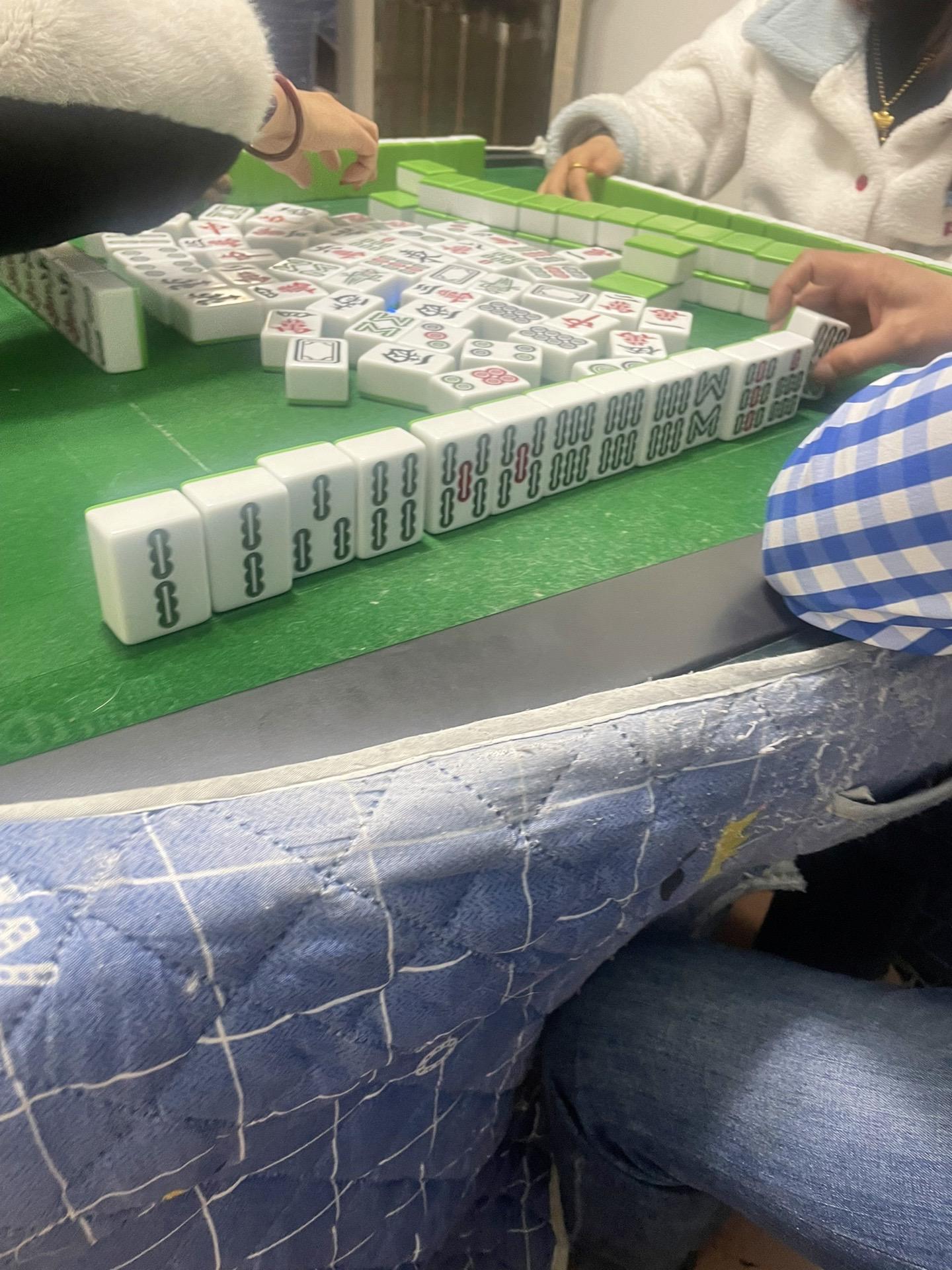 事实证明，手气不行的时候，你要换异性帮你打
