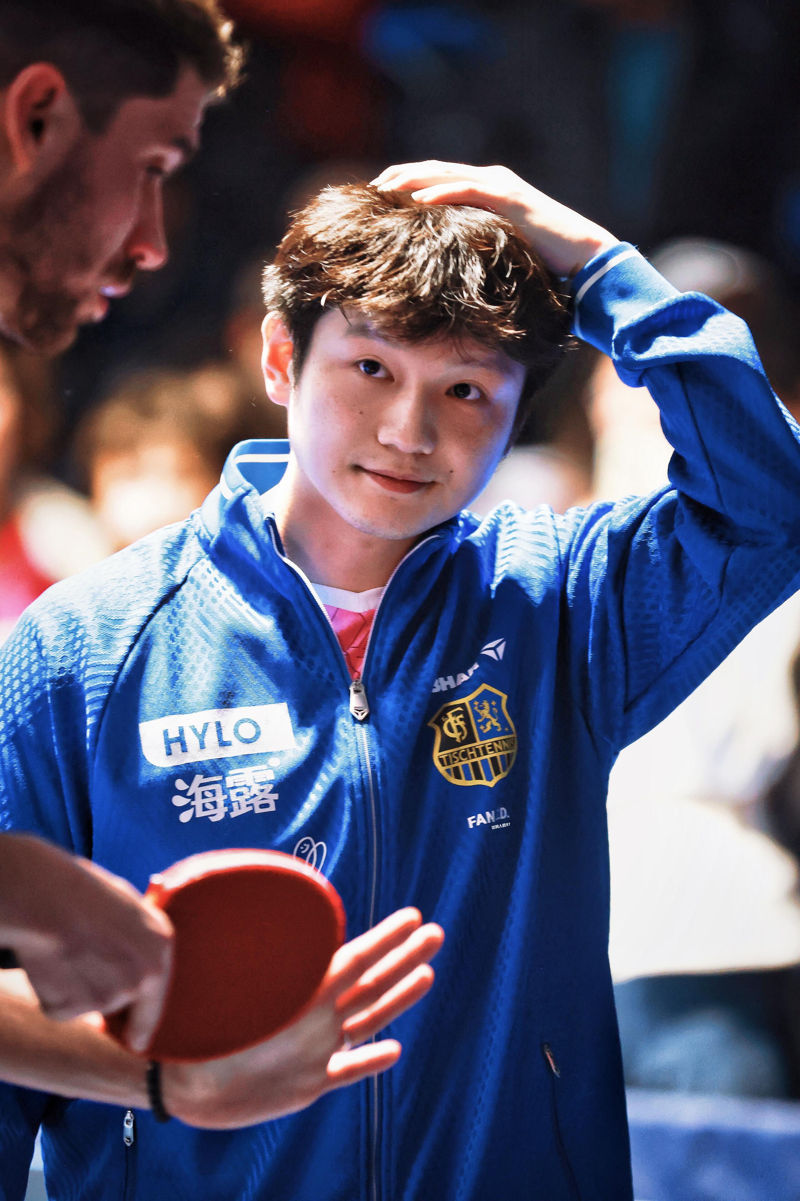 樊振东 温柔有力量，沉稳且赤诚，锁屏是信仰 