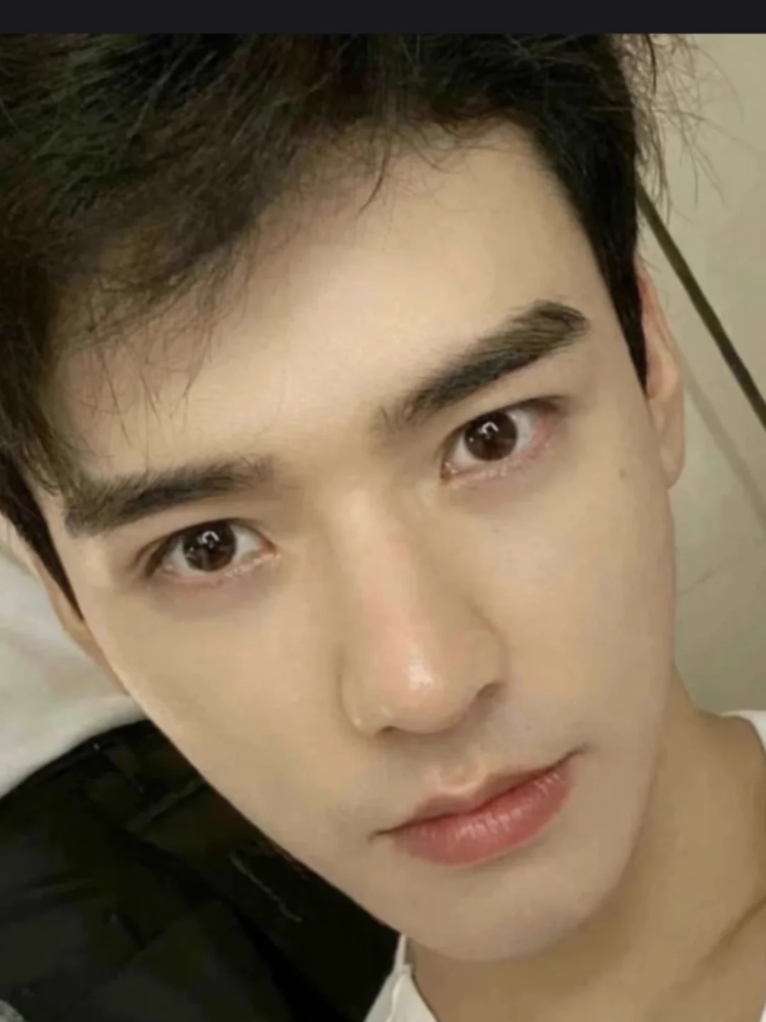 啊啊啊啊啊怎么会有这么帅的男生