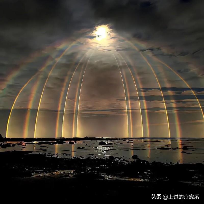 和12星座恋爱前⚠️一定要提前知道的真相：

白羊座

看似大大咧咧，其实极度敏