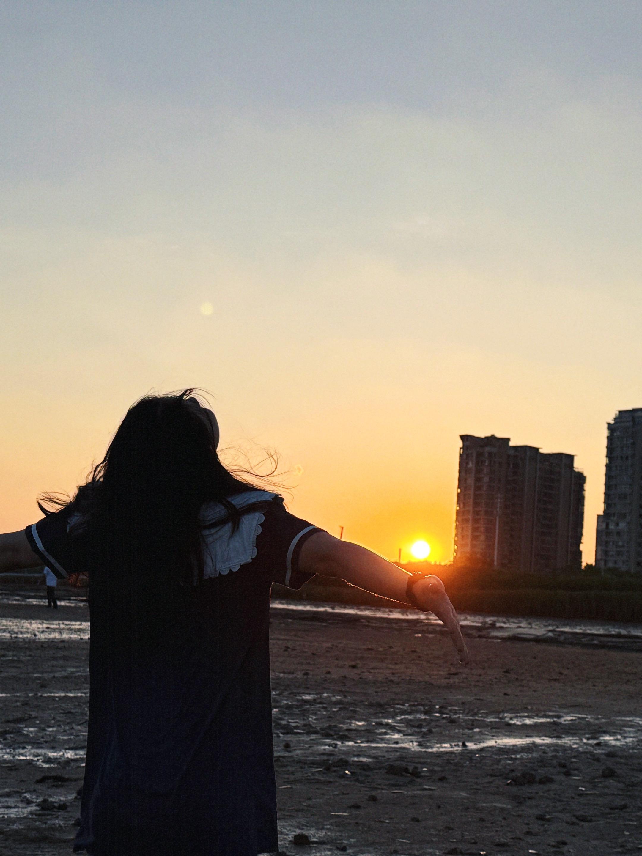 没有结果的感情就结束吧 与其内耗自己 不如消耗别人