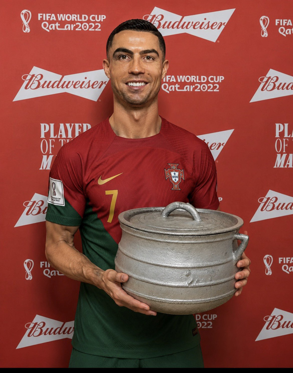 CR7 在他的职业生涯中：1° 世界杯进球：点球  1° 皇马进球：点球  1°