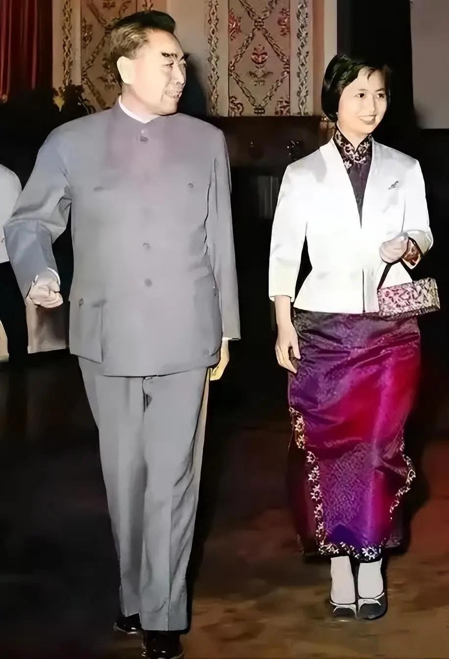 #MCN 首发激励计划#
1963年，一张与周总理的合影，让张茜的美貌再次成为众