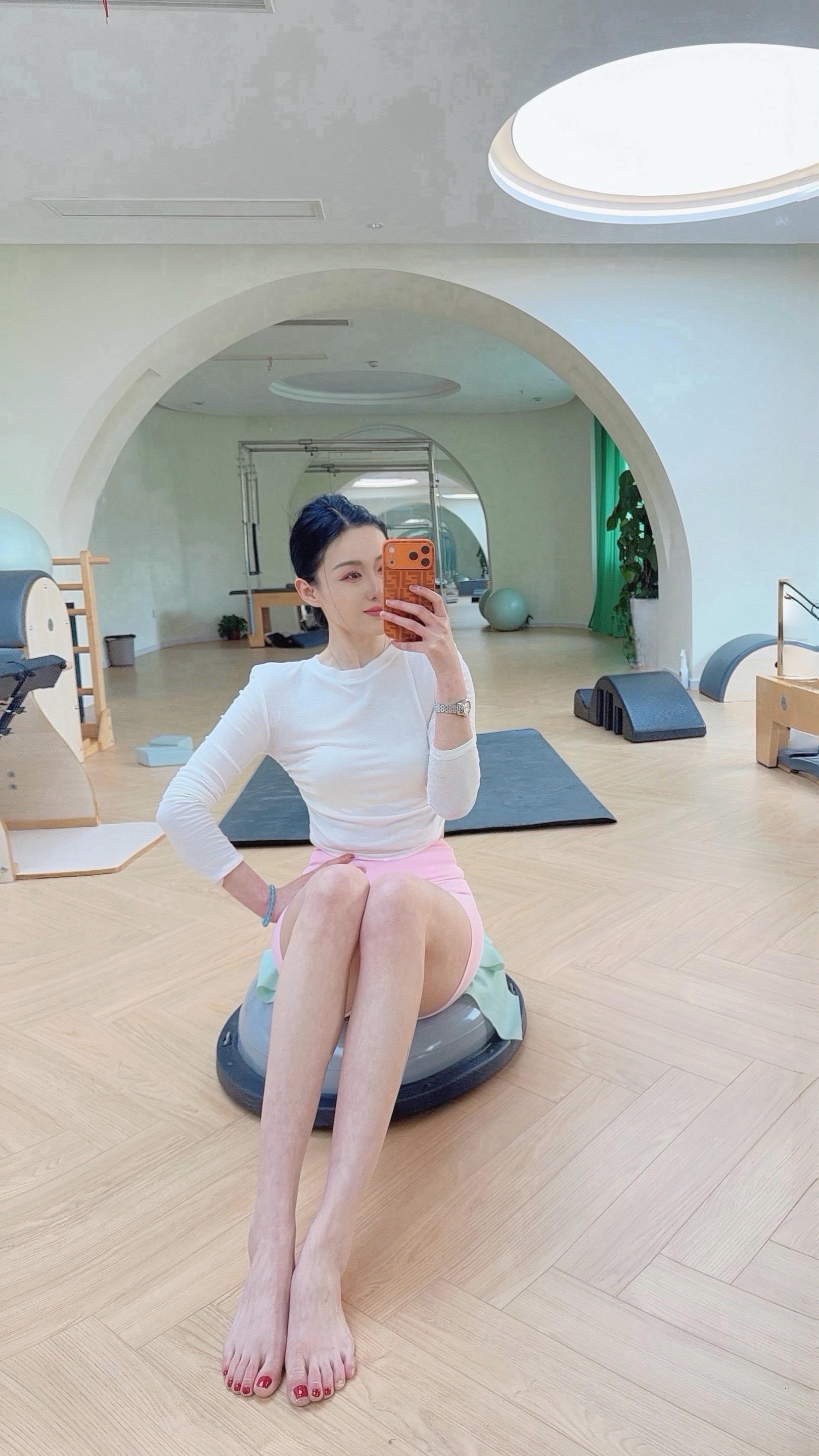 一点点努力，让自己发光，而身体状态决定了你的年龄的视觉效果.