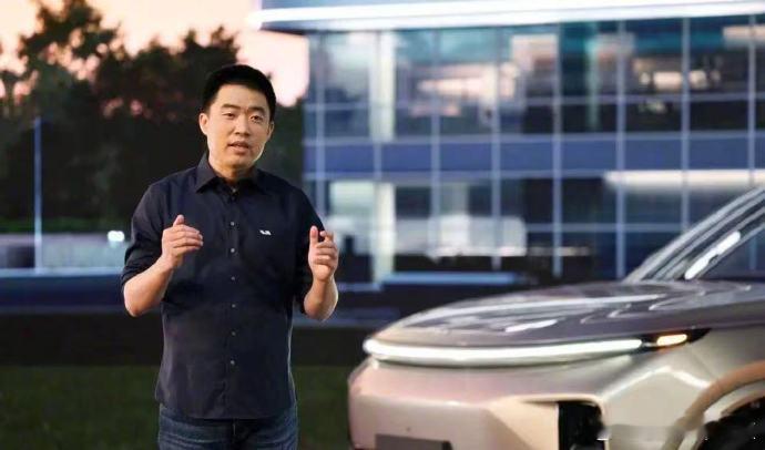 理想汽车发布内部公告，宣布多项组织和人事调整。此前人力负责人的汇报对象为理想汽车