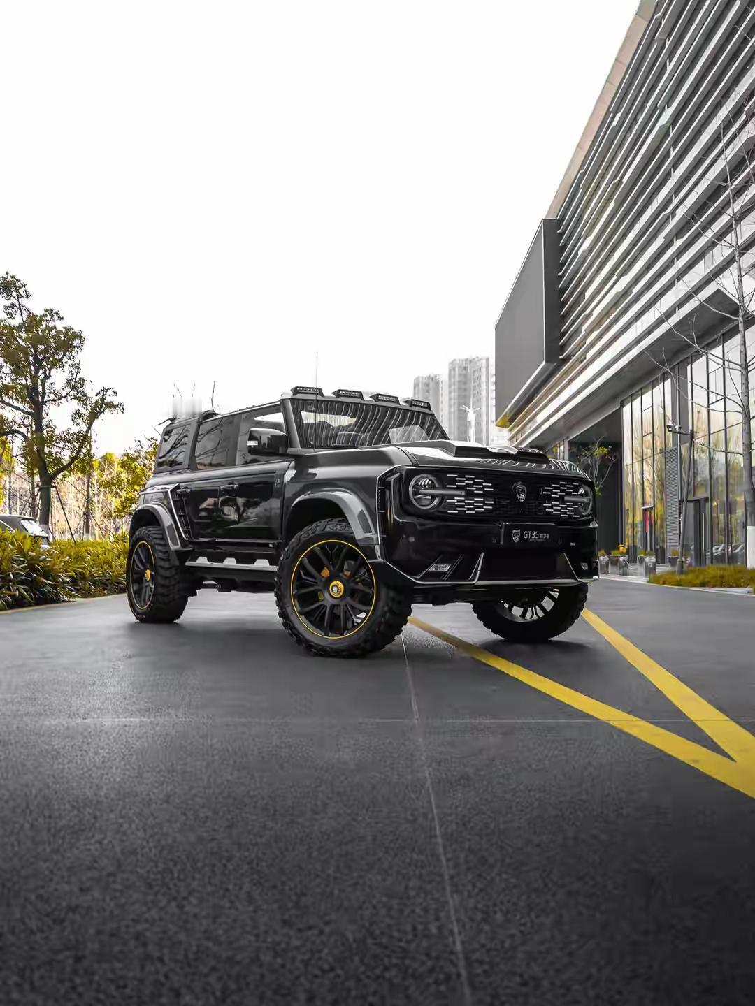 “能征服撒哈拉的猛兽，却甘愿做你客厅的收藏品！”——LUMMA GT45捍卫者全