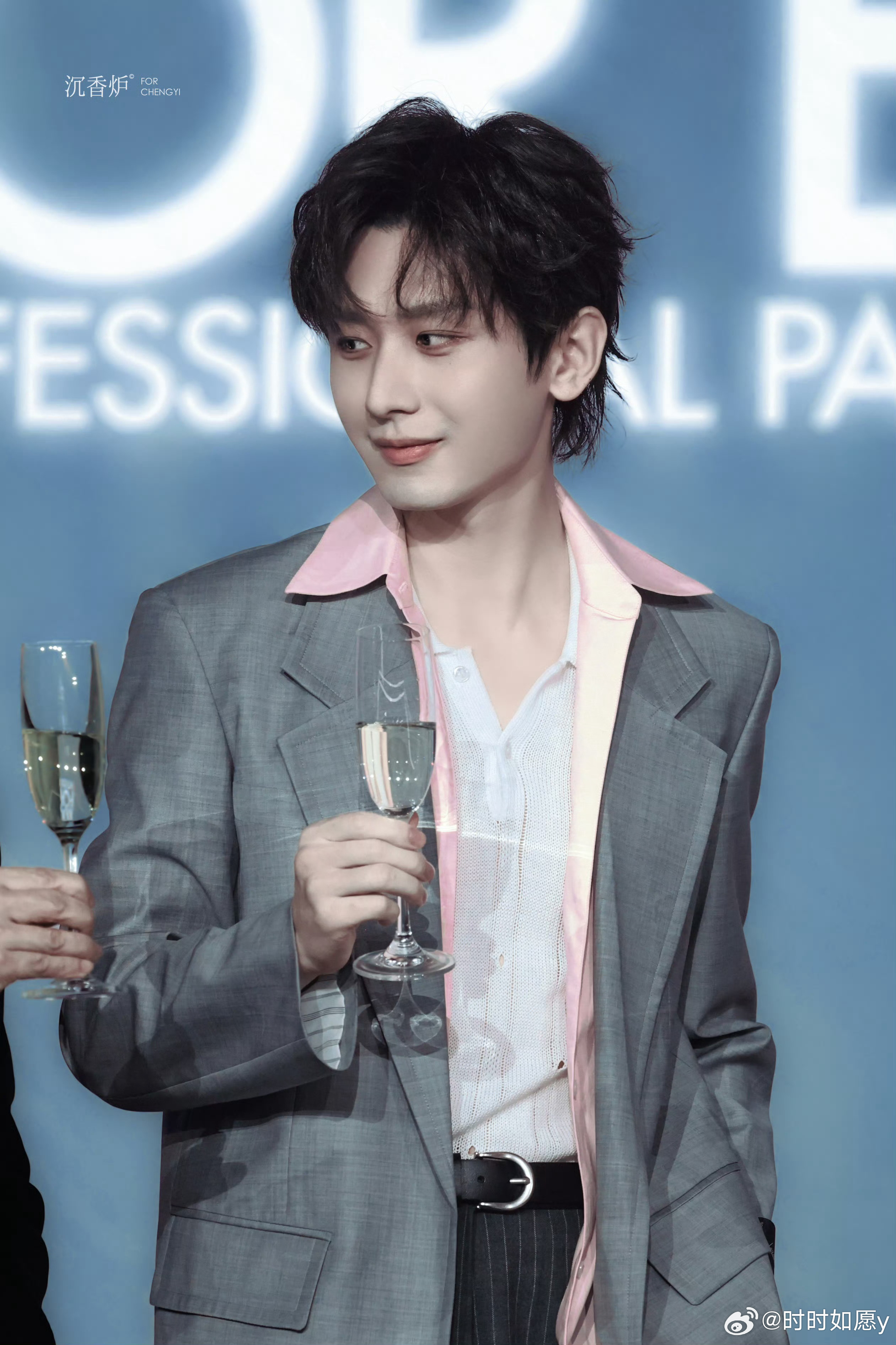 成毅两京十五日cy成毅朱瞻基现在的我遇见李莲花，看见的是自己走过的前半生，明白人