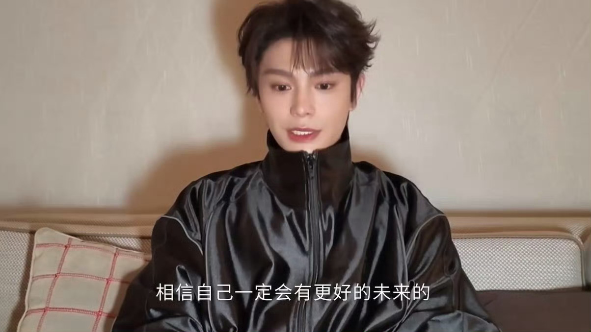 【丁禹兮】 丁禹兮工作室年终总结 没有人看这个总结能不流泪[泪][泪] 