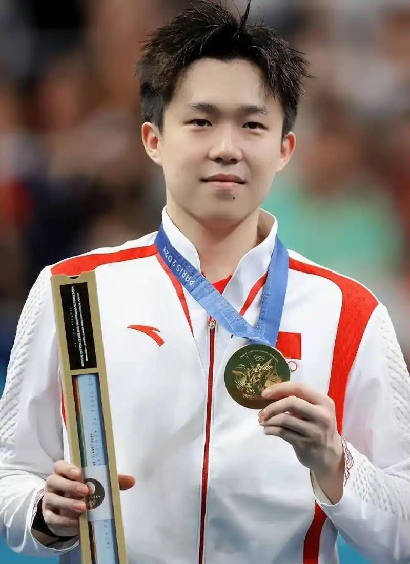 大心脏，球技高超，不愧为世界第一

昨天晚上，全神贯注的观看了澳门世界杯男单1/