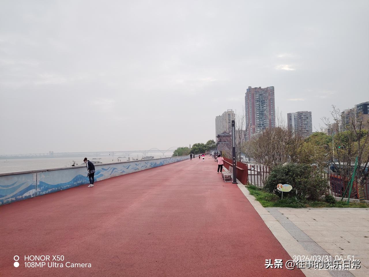 如何看待现在流行的老年大学活到老学到老