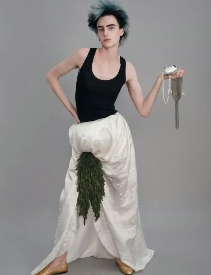 W Magazine Spring 2026摄影：David Sims造型：Be