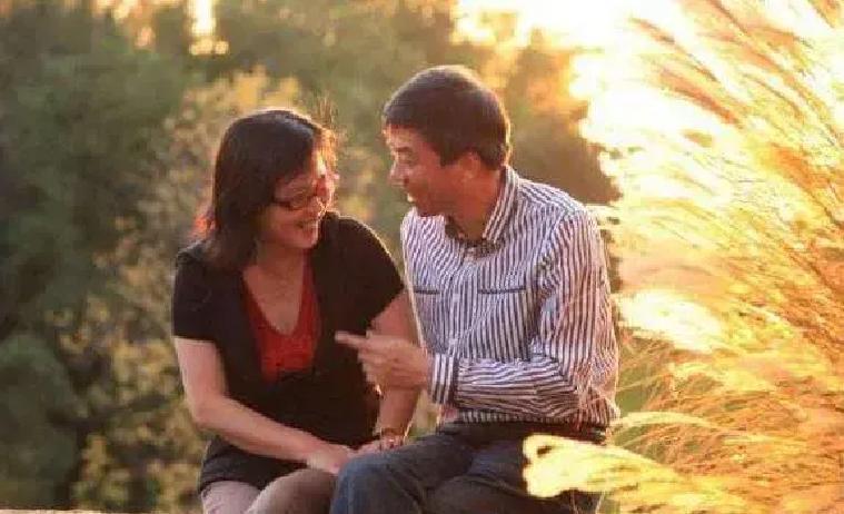 女人要是把这三样东西全交给你，基本就是在说：我赌上了一辈子。

脆弱、时间、未来