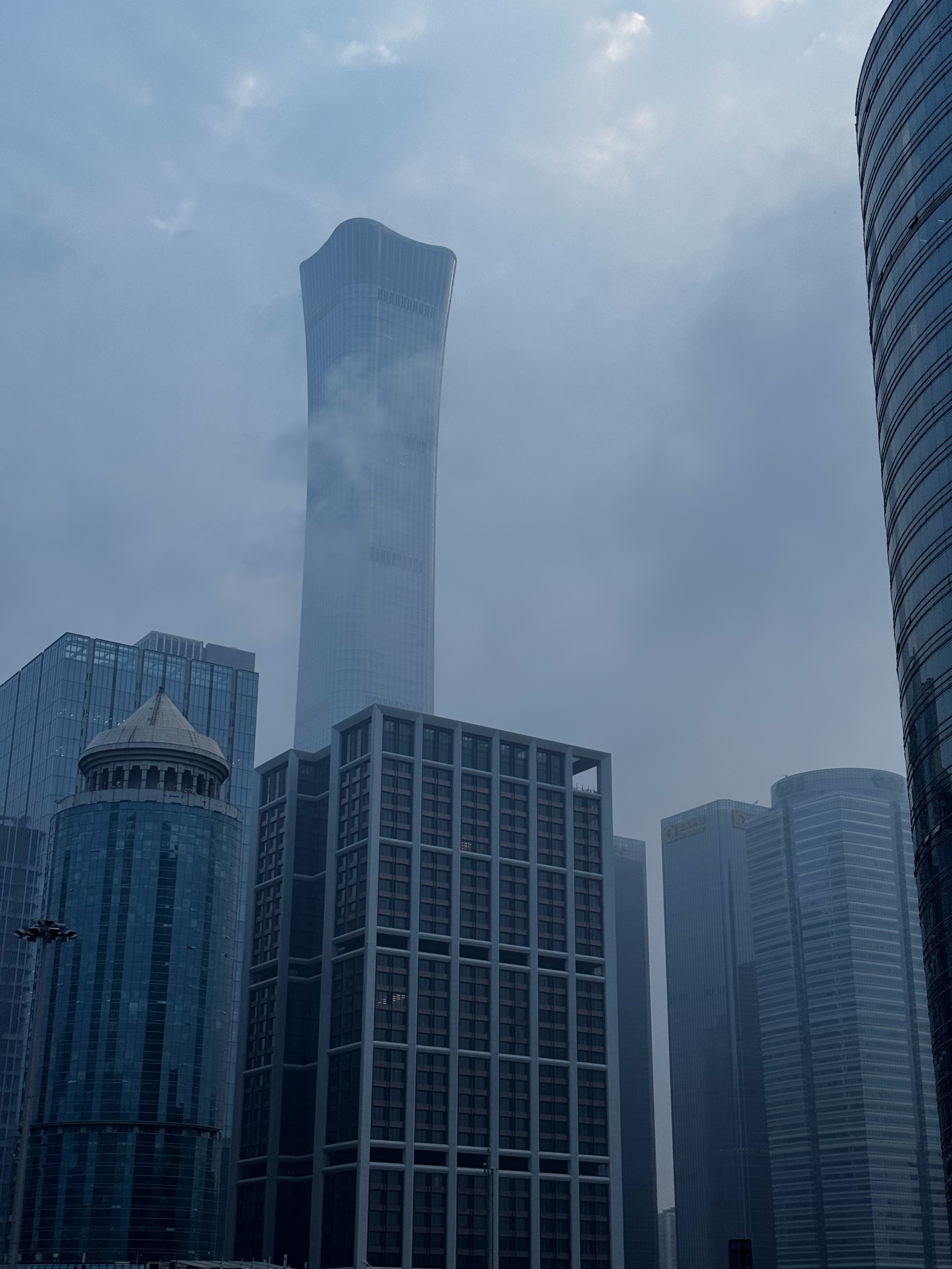 早～又是能量满满的一天～充鸭～ 北京·中国尊
