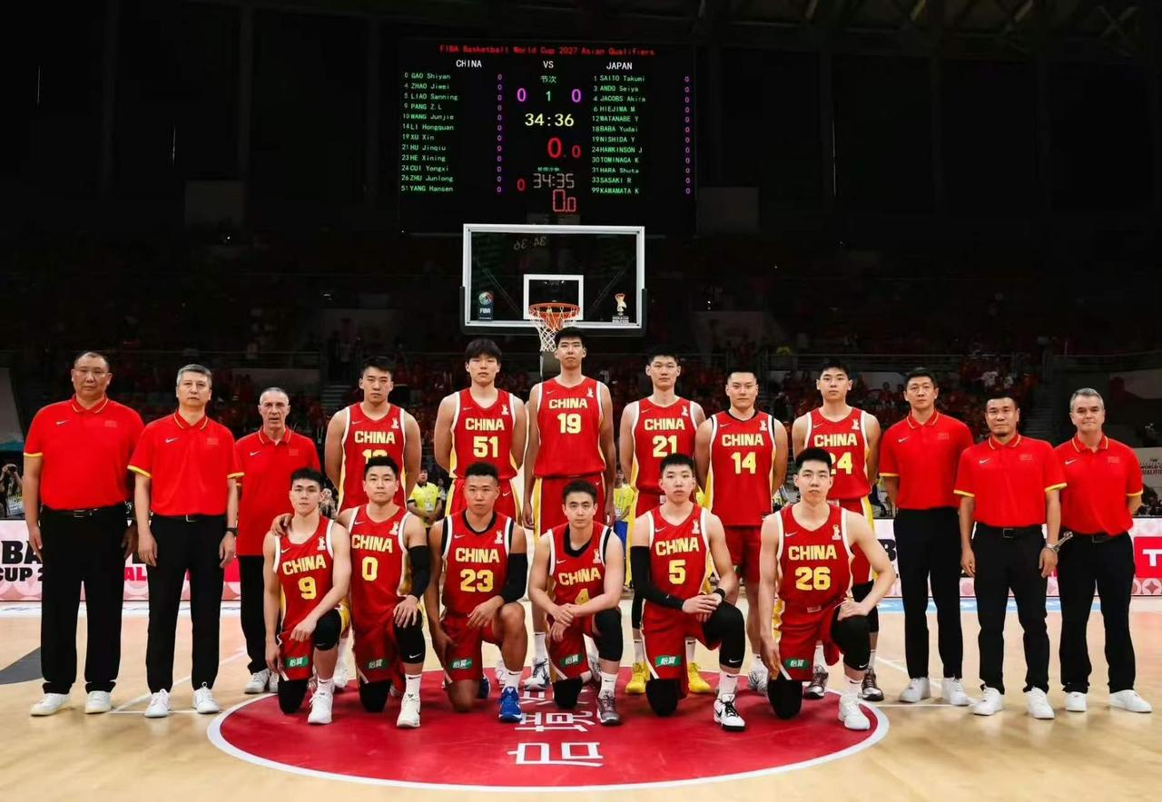 中国男篮生死战，怎么限制省队几个后卫是关键，另需确立自己进攻核心
输给日本，世预