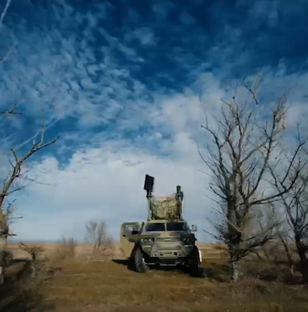 俄罗斯最新型装甲车Kombat装甲车集团的T-98“KombatB”已部署到克里