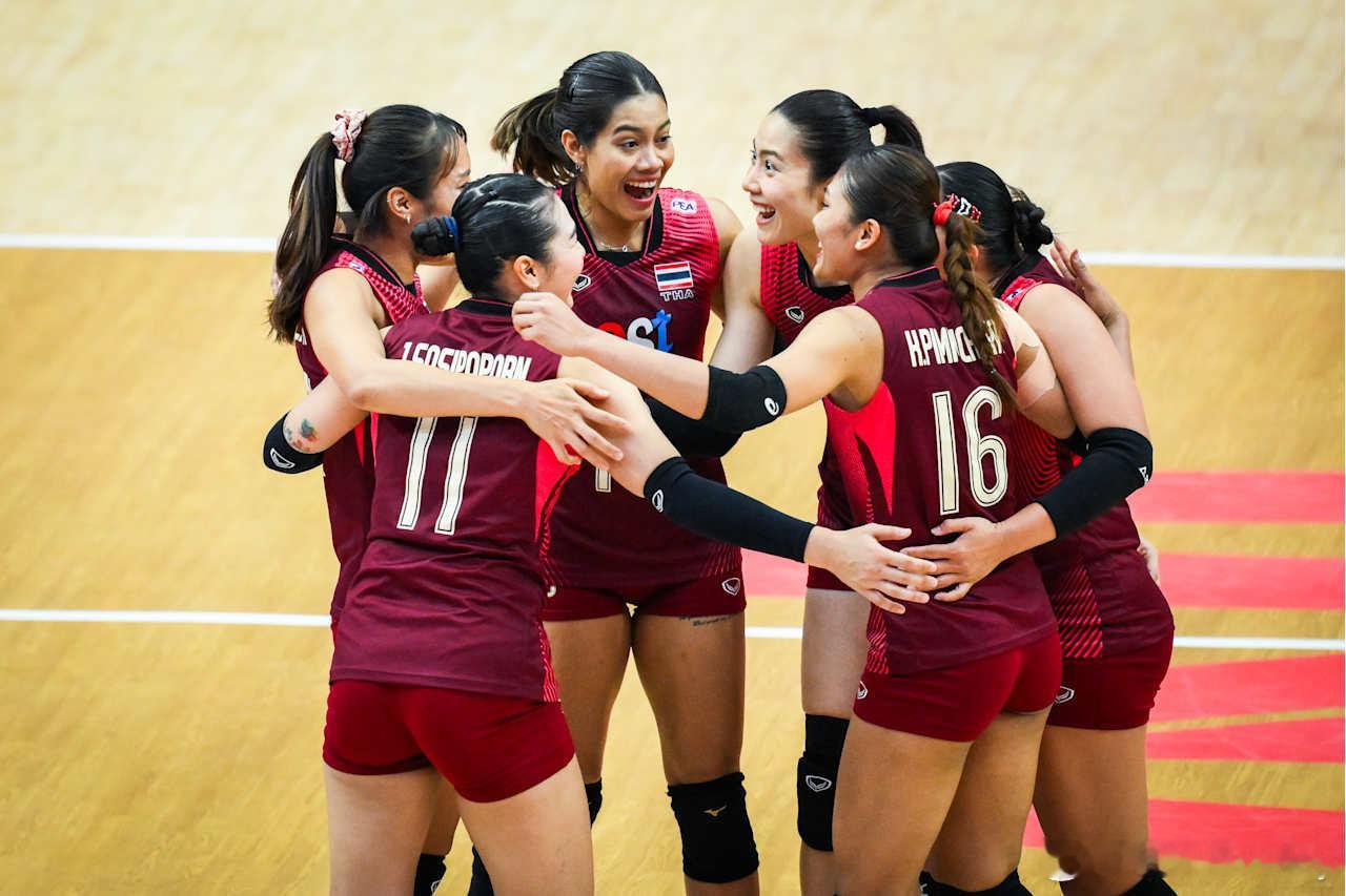 【泰国女排3比1加拿大女排  技术统计】比分：25-21 22-25 25-18