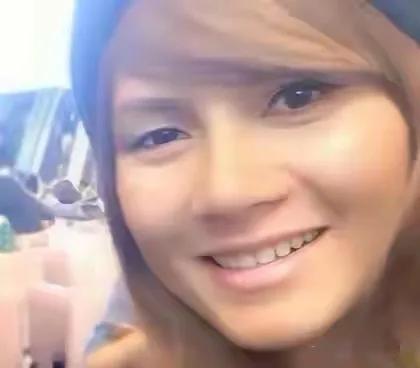 榴莲国do脸技术貌似不输泡菜国耶：这是泰王宠妾，原来大小眼，大鼻子，脸庞也挺宽大