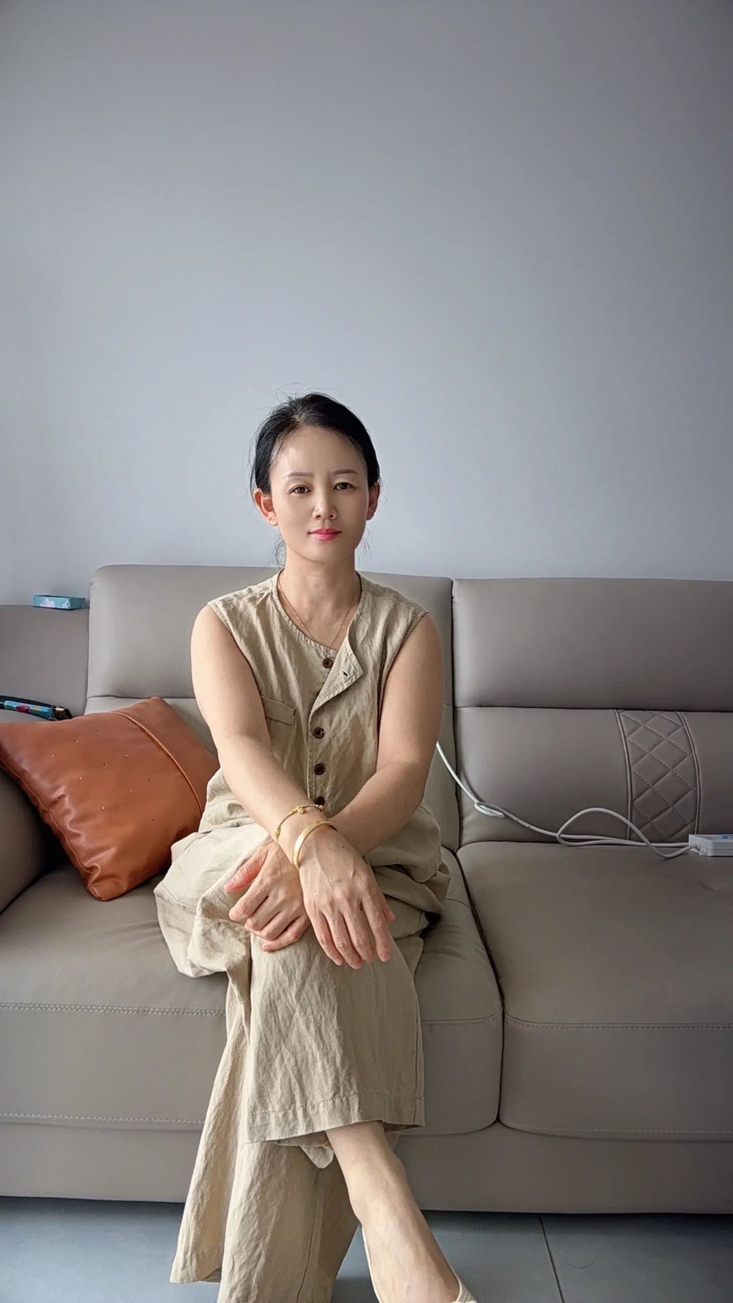 要做个一边哭一边搞定所有事情的女人。流泪从不是懦弱认输，只是给委屈寻一...