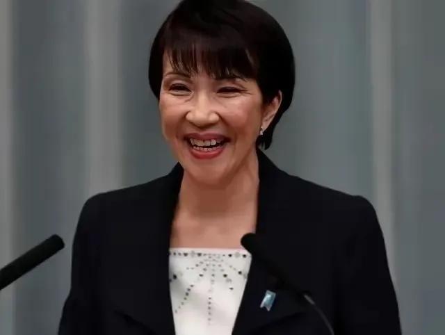 中俄联手都镇不住高市早苗，知名学者判断：中日一个月之内或有空战。
 
高市早苗近