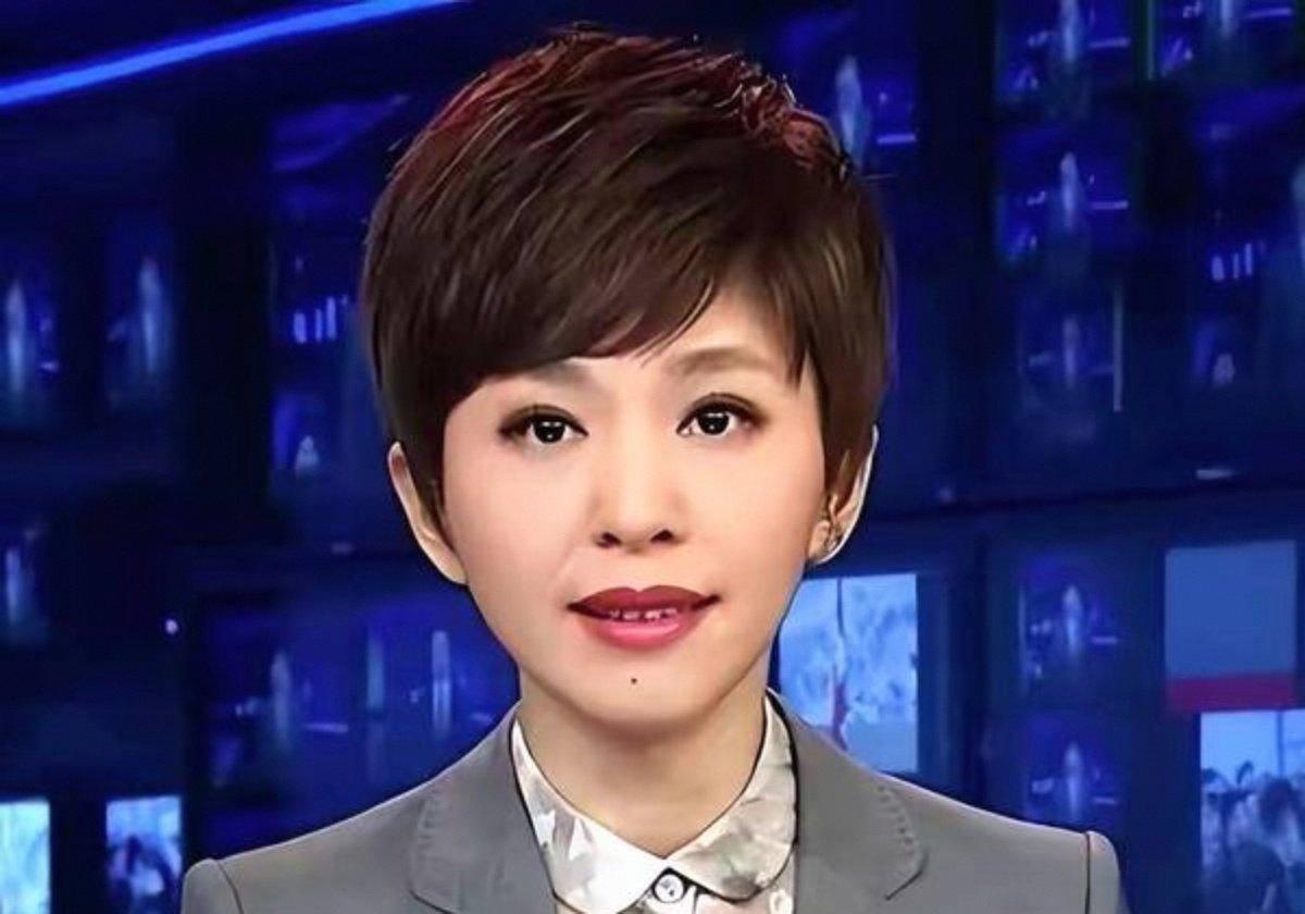 褪去星光，以孝作答——致欧阳夏丹
 
荧幕之上，她是国民熟知的央视国脸。天资聪颖