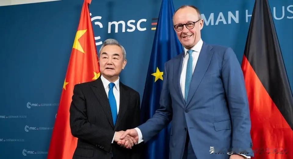 德国总理默茨下周将开启他的访华旅程，在此之前，他预先发表了他的访华目的是要构建“