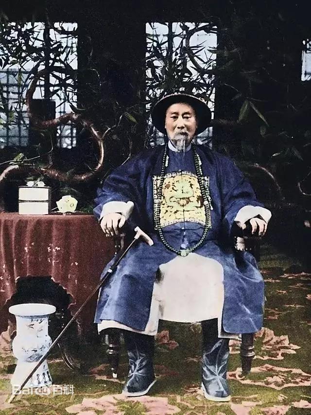 近读《李鸿章传》（梁启超著），早期，李鸿章拜在曾国藩名下，学习儒家经典，治国纲要