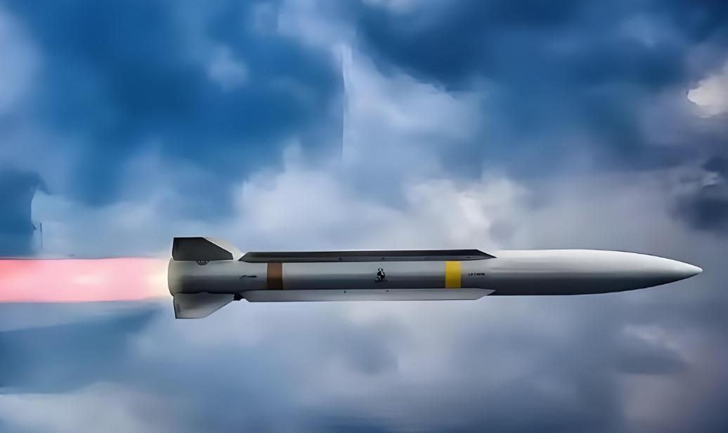 乌克兰自行研制出了射程超3000公里的导弹。消息来自乌克兰《基辅独立报》、“St