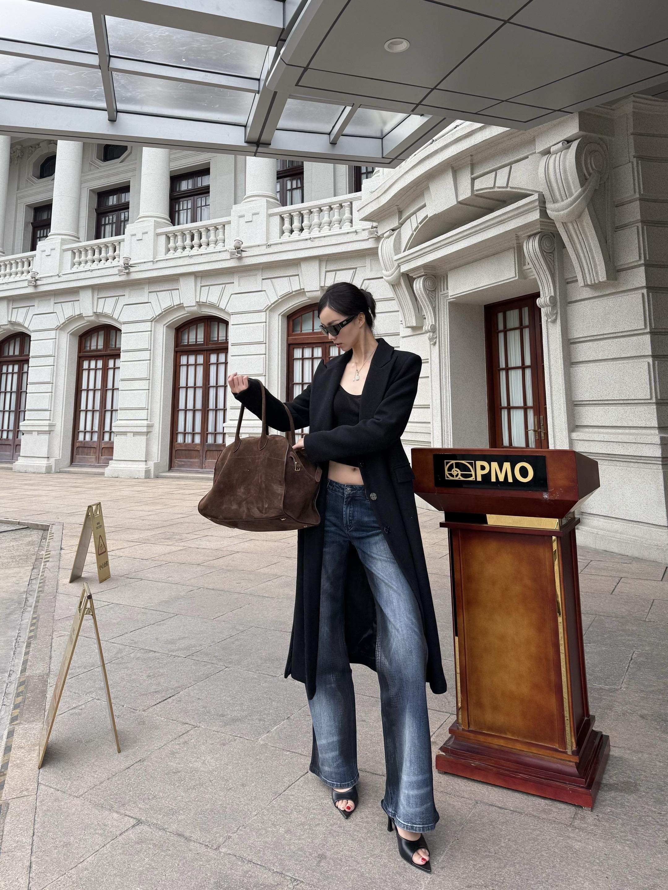 态度都甩你脸上了  还要答案  你是不是有病