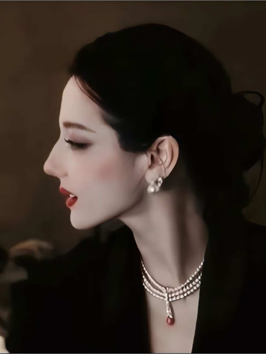 内娱浓颜四美｜侧颜审美分析 