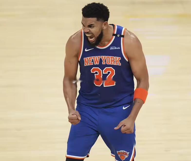 此前结束的NBA东部决赛，尼克斯4-0横扫骑士，时隔27年再次杀进总决赛。尼克斯