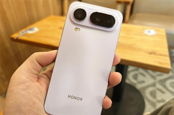 对比 iPhone Air，荣耀 Magic8 Pro Air 怎么选？

如今