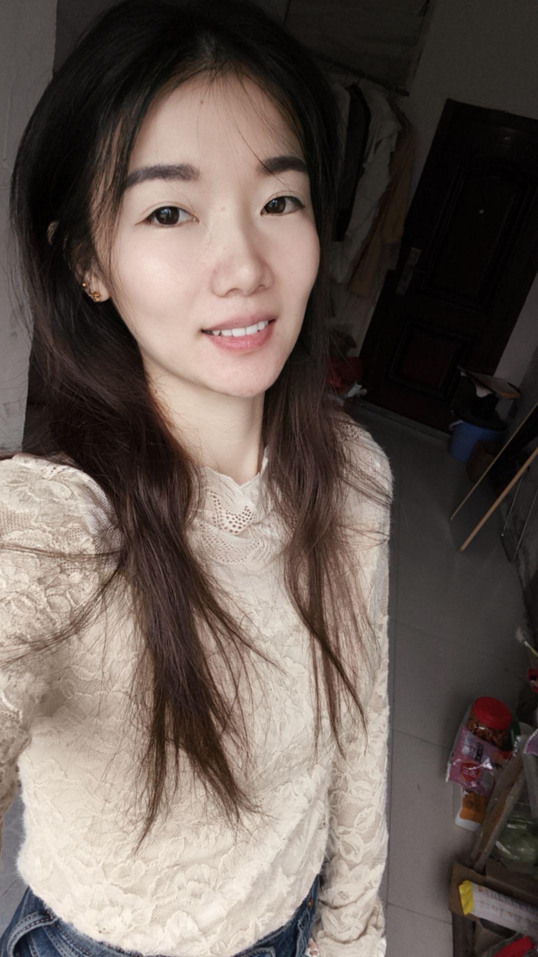 突然一瞬间 感觉很崩溃 丧到了极致，无力感孤独感，死死的压在心头，，没...