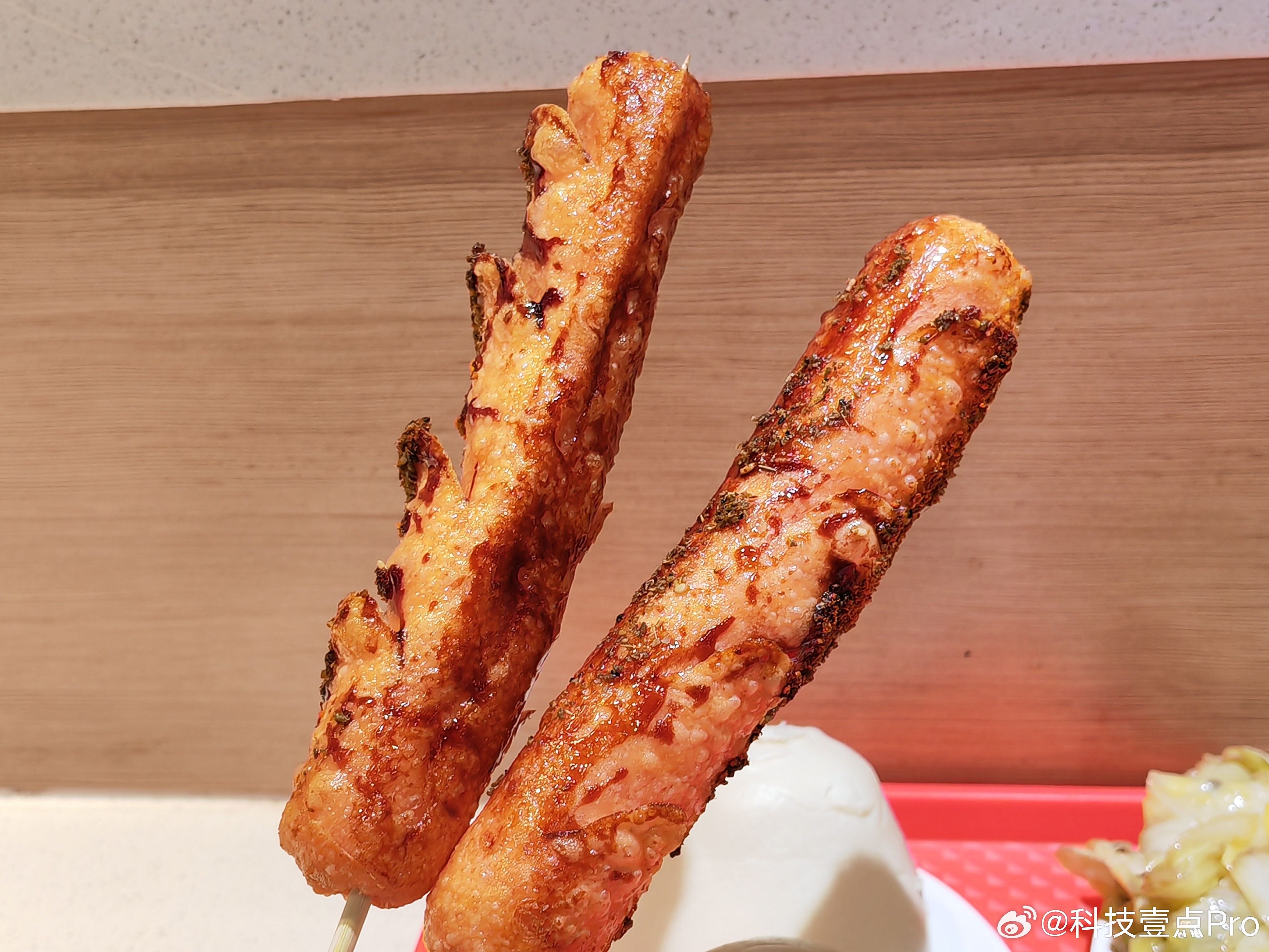 烤肠界的四大顶流烤肠界，我只认淀粉肠，其他的肠都入不了我的眼，哪怕在纯肉肠面前我