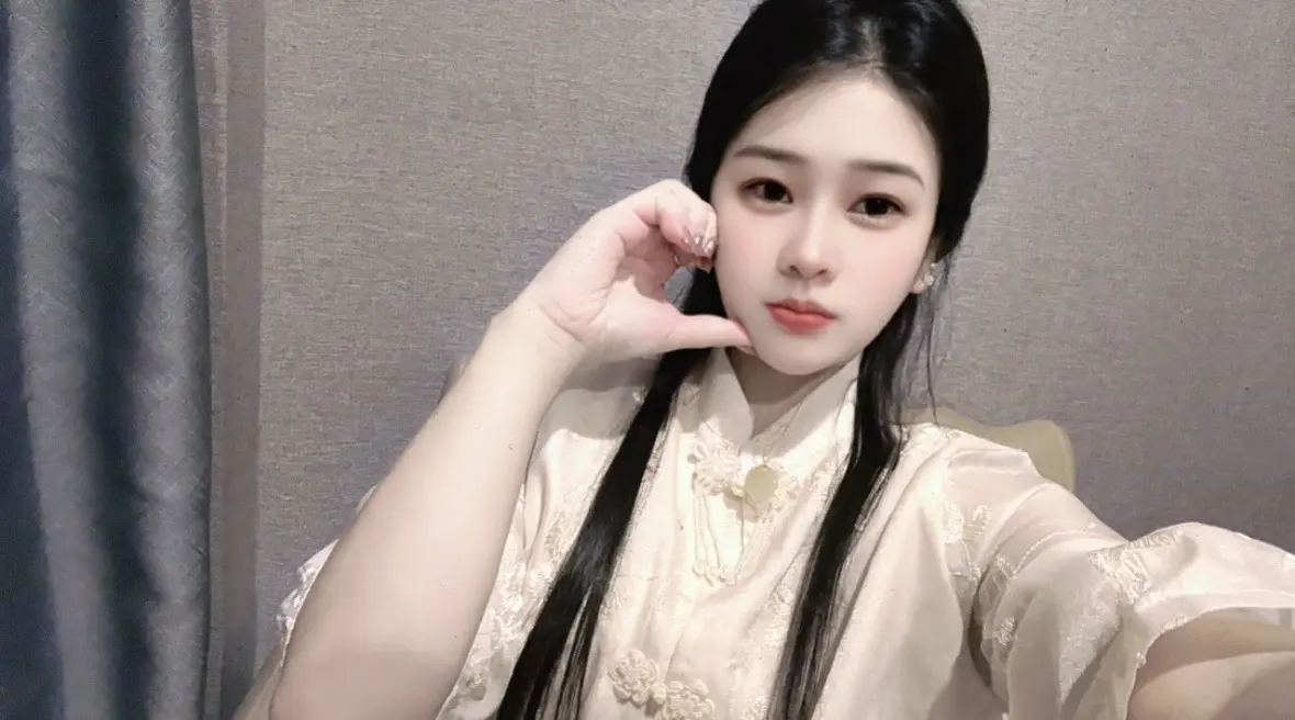 你去找一个没脾气的吧  我这种一点就炸的炸药包 你搞不定.
