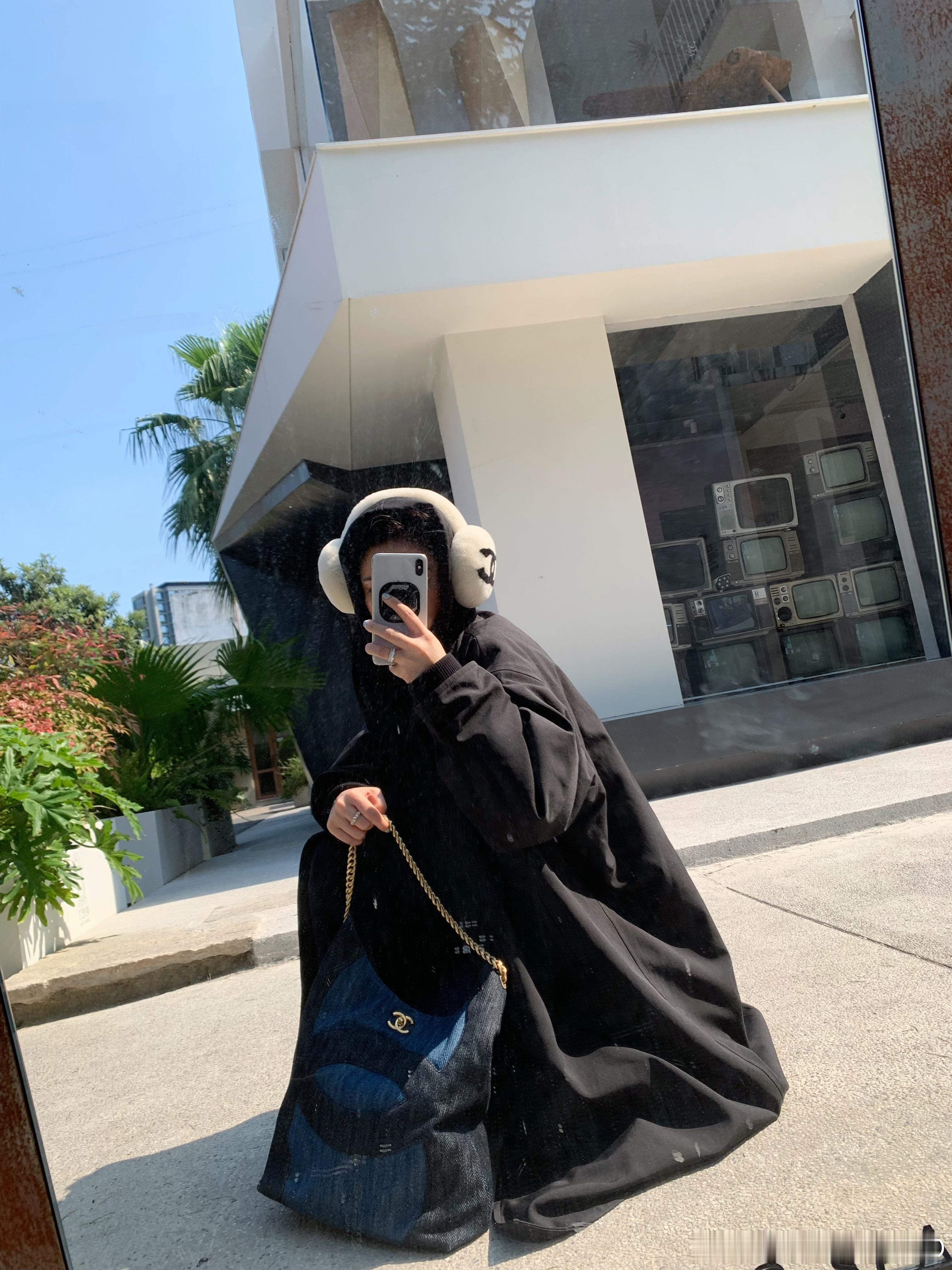 长款也可以轻便！自留款90白鹅绒长款派克服这件黑色鹅绒派克服真的是酷女孩本命！填