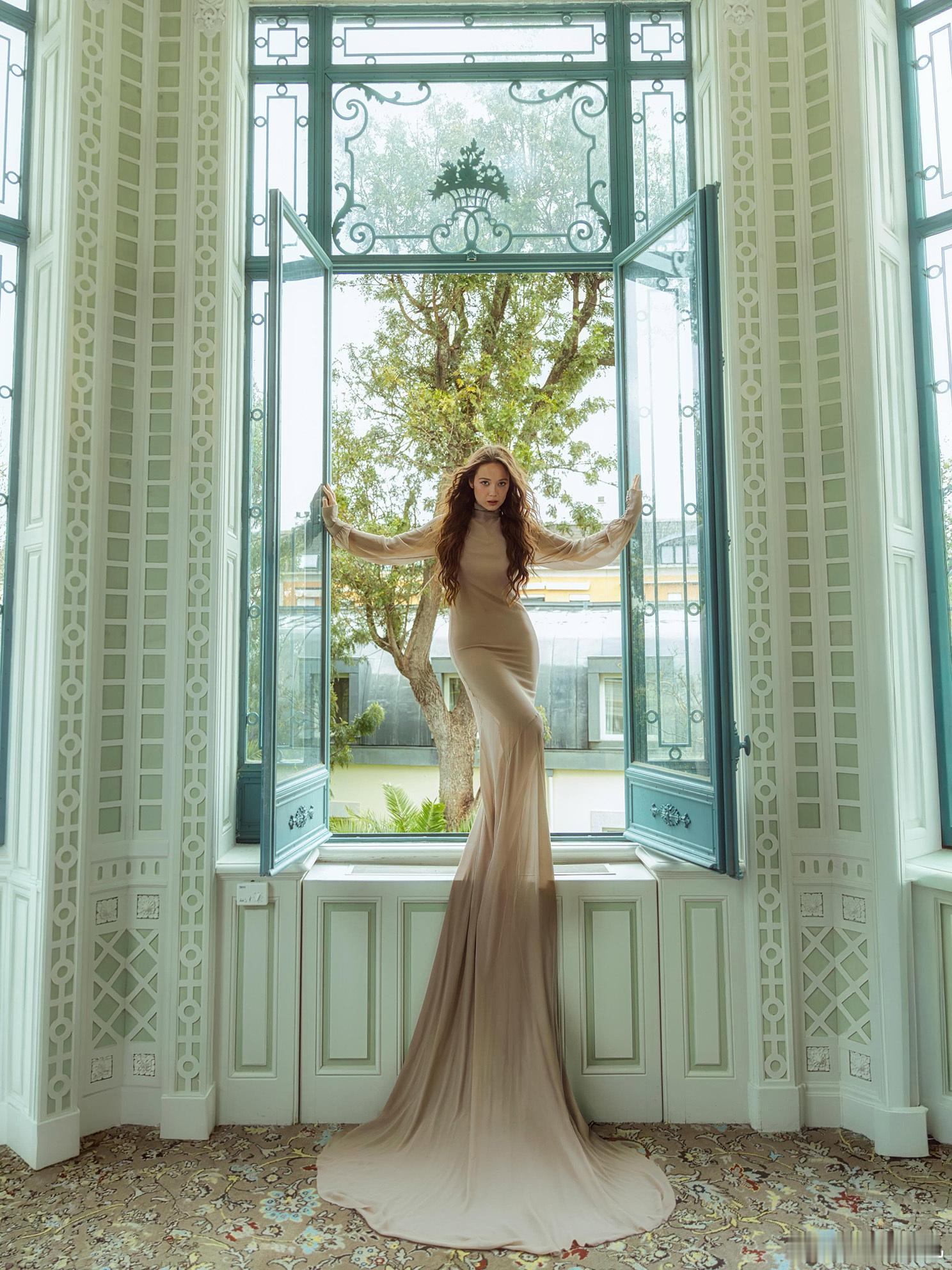 laufey vogue 