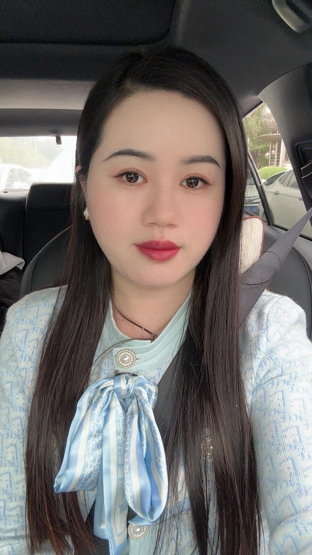 突然很迷茫，很难过，人这一生到底是为什么，心情可以分享，心事无法共鸣...