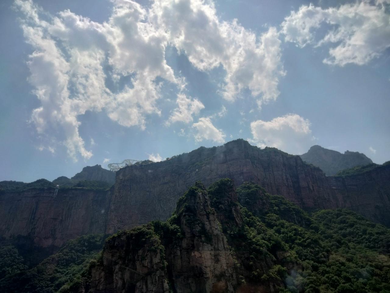 人要学会取舍，知进退。多交流，不内耗。