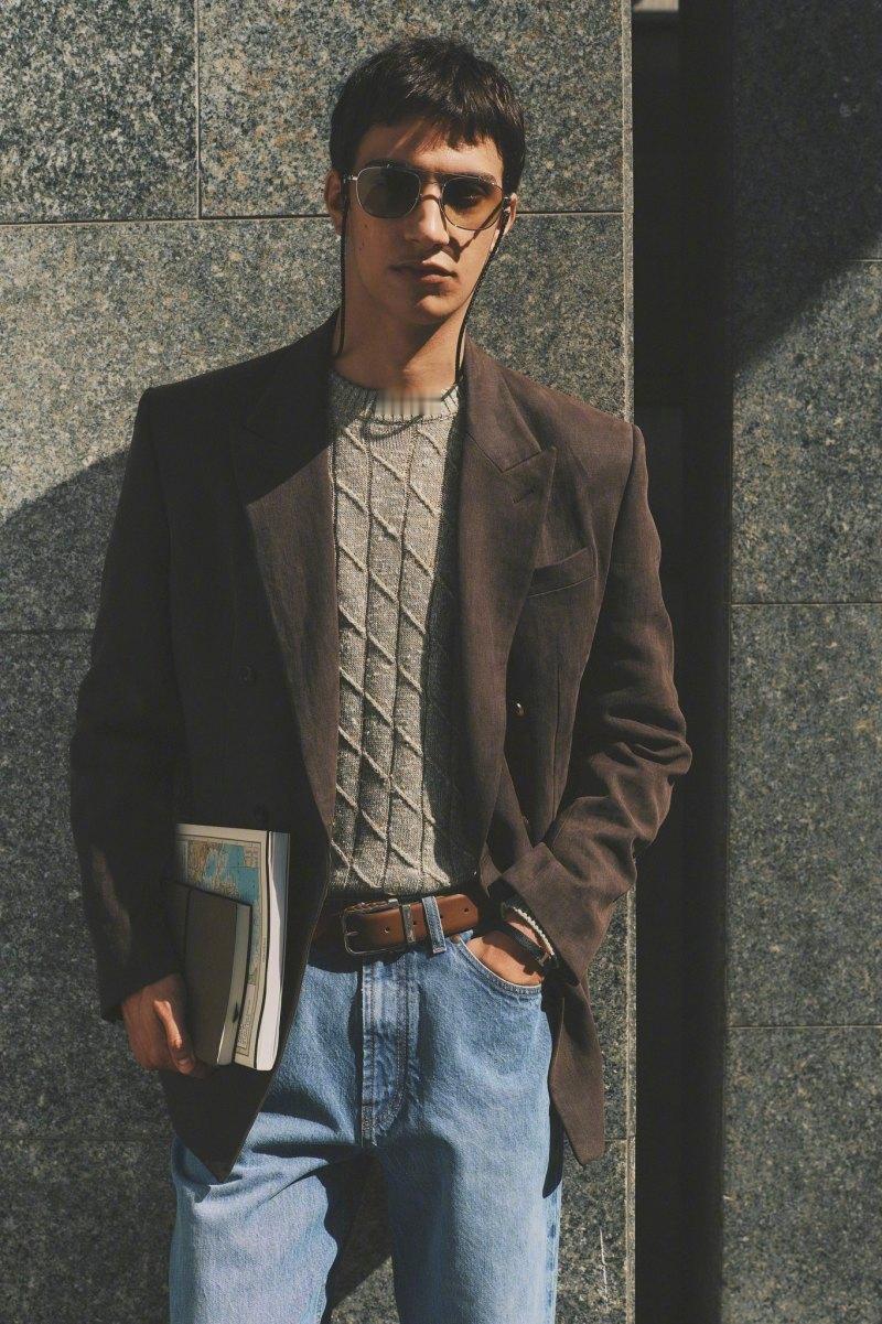 TOD'S 2027春夏男装系列本季创意总监从摄影集《意大利之旅》中汲取灵感，向