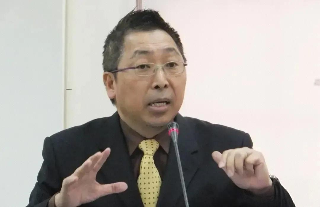 5月6日，台湾名嘴唐湘龙质问国民党人：你们凭什么要求大陆一定要和平统一台湾？就算