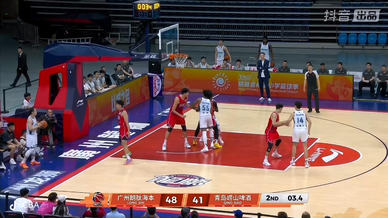 面对强敌，广州朗肽海本男篮上半场比赛依然领先

        在刚刚结束的CB