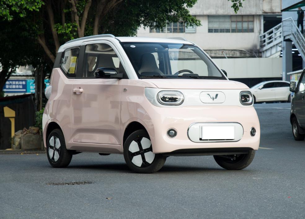 宏光MINIEV还是那么火，2023年销量超23万辆。
 
2023年刚过去几天