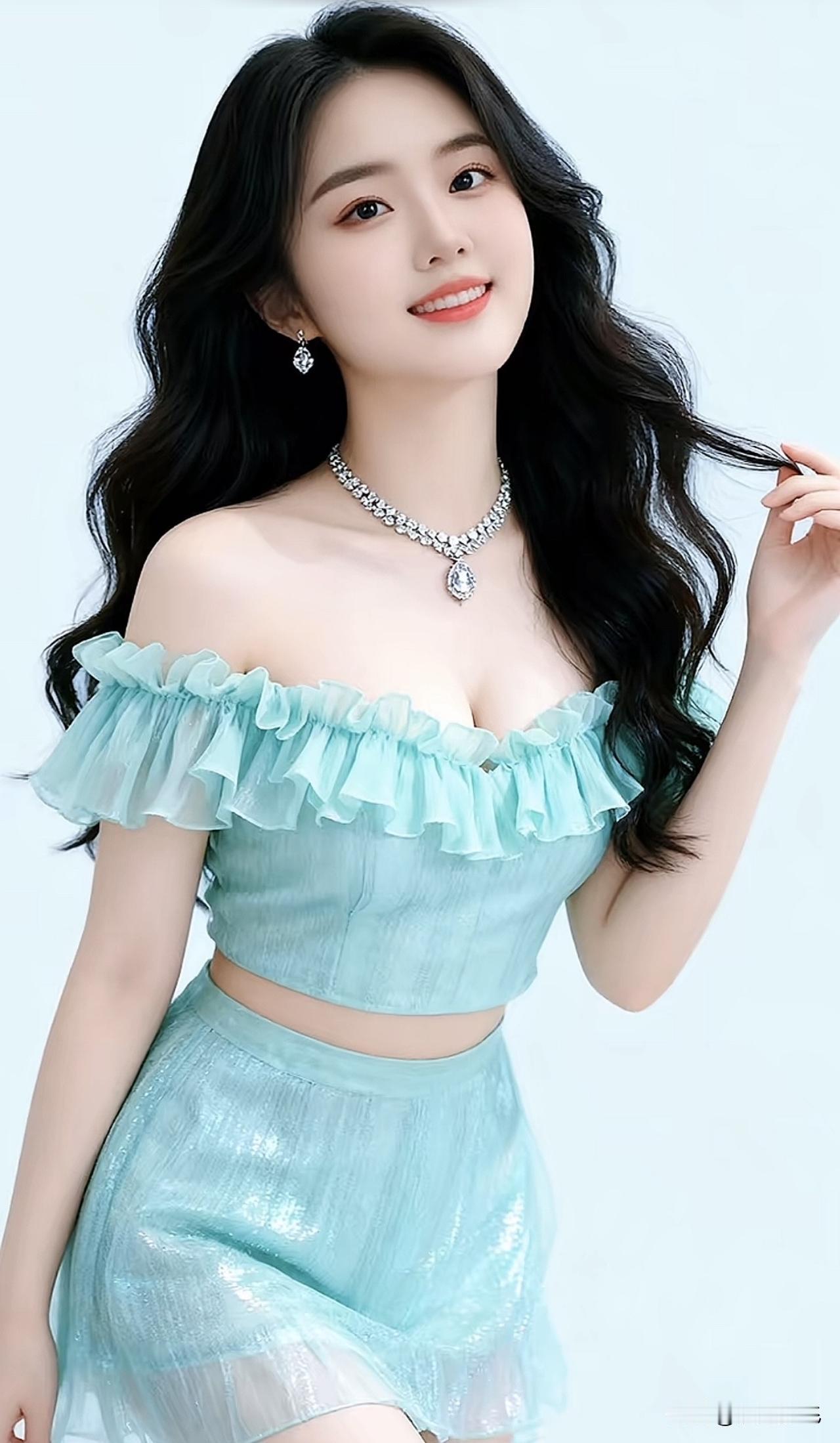 温柔甜美的蓝绿色露肩连衣裙，搭配闪亮项链，少女心满满！💕✨紫色吊带裙穿搭 绿色
