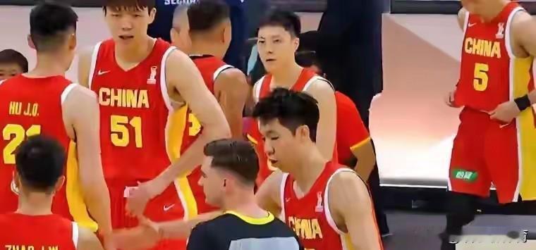 男篮客场大胜卡塔尔，郭士强做的最为正确的一件事，球迷：早就该这样！
中国男篮客场