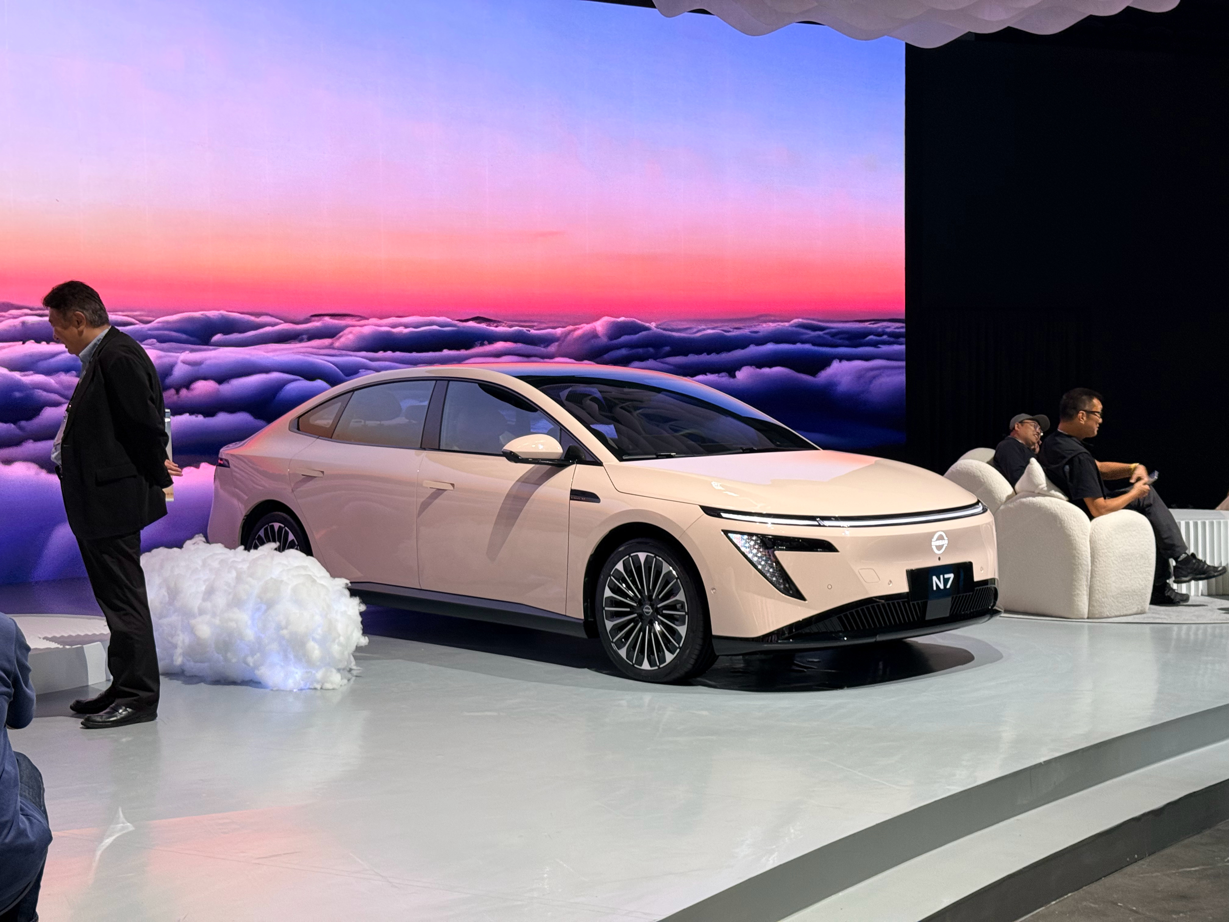 东风日产N6要来了，还有鸿蒙座舱的天籁，还有个皮卡…  ​​​