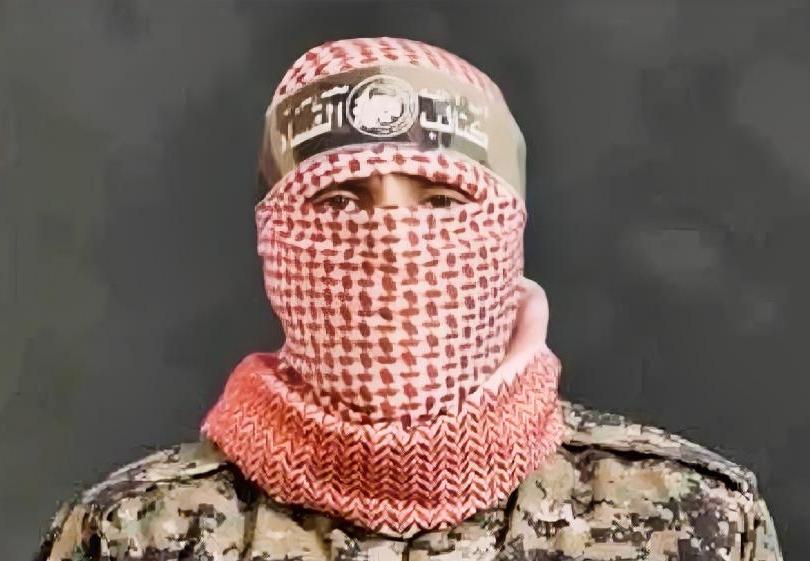 快报！巴基斯坦和阿富汉激烈交火，双方都损惨重。
阿富汗政府发言人27日在媒体上称